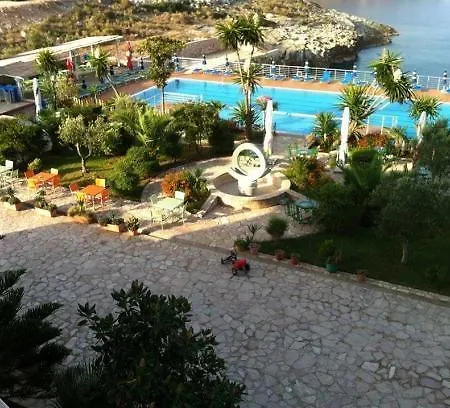 Bahamas Hotel 4*