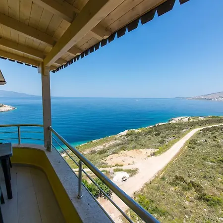 Hotel Bahamas Sarande